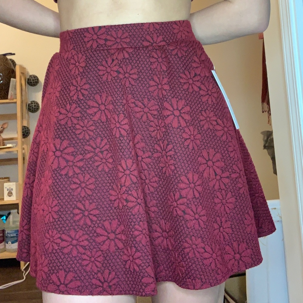NWT maroon joe b skirt